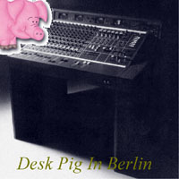 Pink Floyd - 1977.01.29 - Desk Pig In Berlin - Deutchlandhalle, West Berlin, West Germany (CD 1)